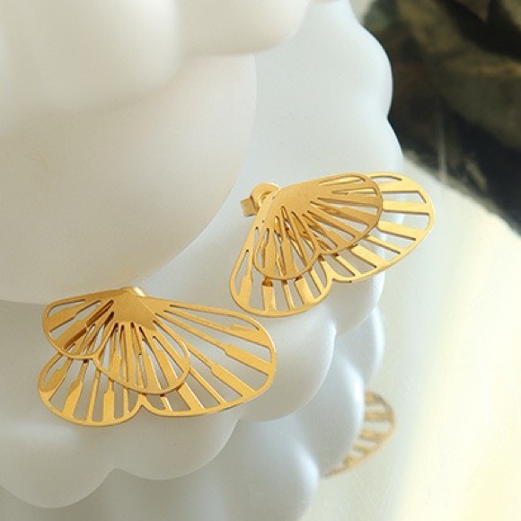 NEW💎18K Gold Plated Butterfly Earrings*Wings Earrings* - Picture 8 of 9